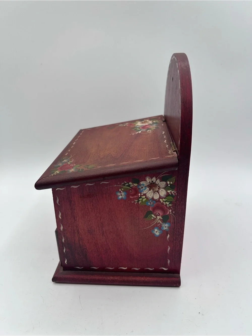 Vintage 80s Solid Wooden Folk Art Hand Painted Lidded Storage Box Hand Painted